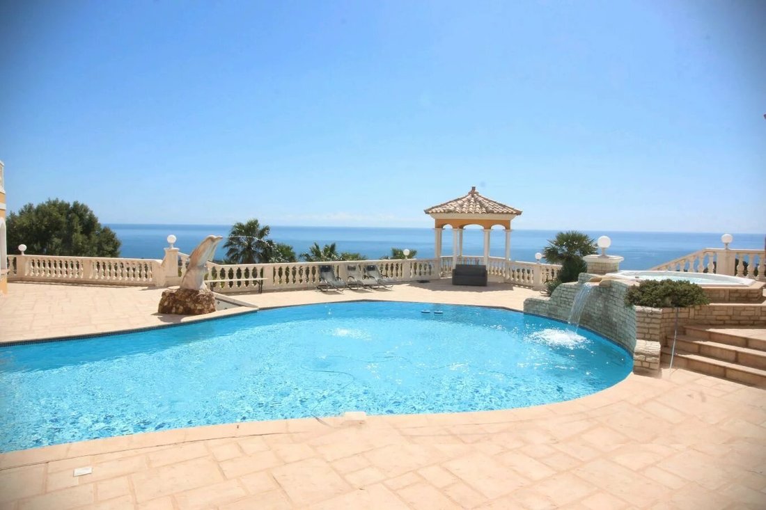 Villa à Fréjus, Provence-Alpes-Côte d'Azur, France 5 - 17851574