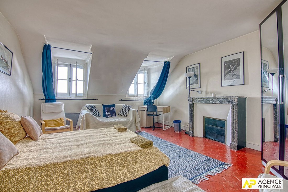 Apartment in Domaine National du Château, Versailles, France 5 - 19164410