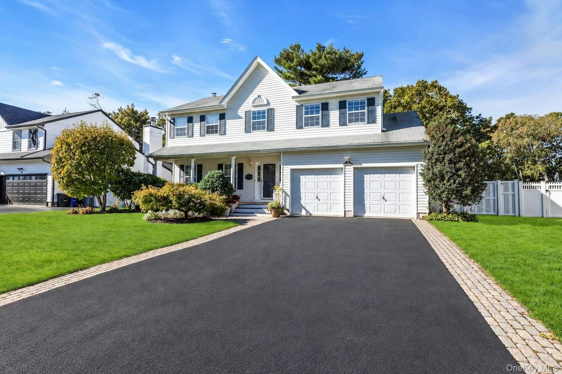 House in East Islip, New York, United States 2 - 19164453