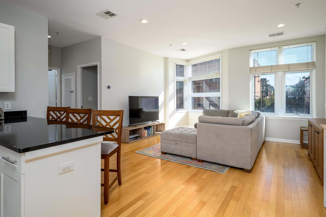 Condo in Hoboken, New Jersey, United States 3 - 19162858