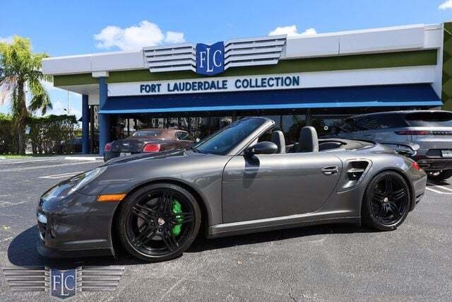 Cabriolet in Pompano Beach, FL, United States 1 - 19164000