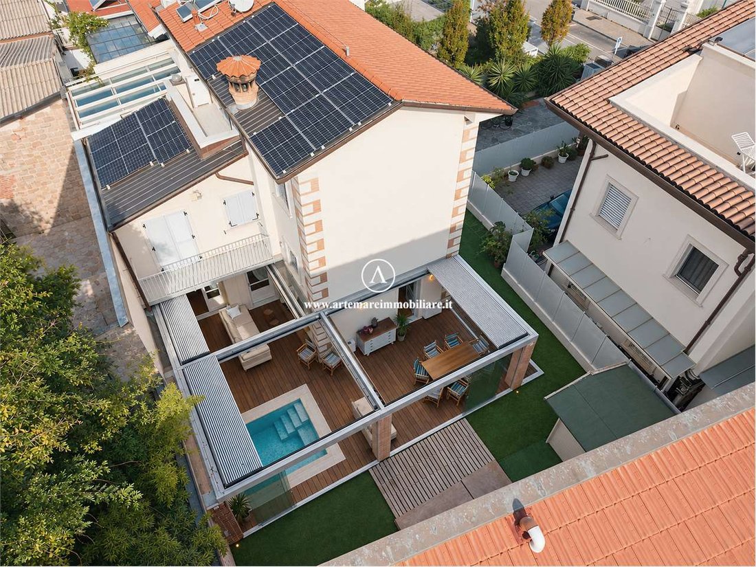 Villa in Centro, Forte dei Marmi, Tuscany 2 - 19163842