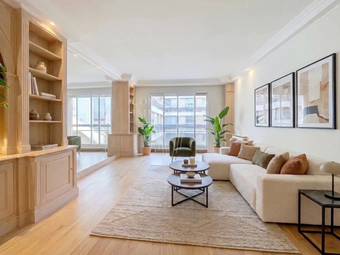 Apartment in Parc Monceau, Paris 8e Arrondissement, Paris 2 - 16197263