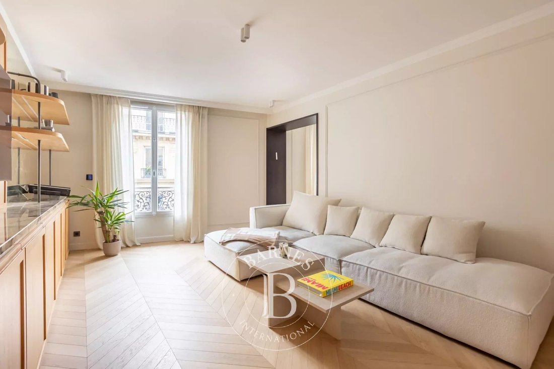 Apartment in Muette Nord, Paris 16e Arrondissement, Paris 2 - 19161273
