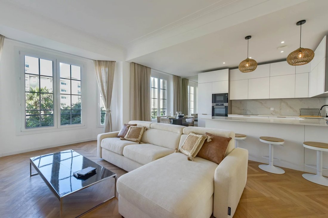 Appartement à Cannes, Provence-Alpes-Côte d'Azur, France 3 - 17851540