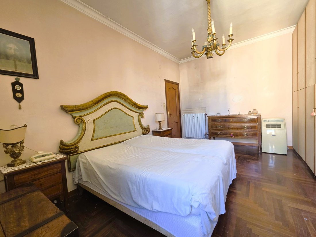 Apartment in Naples, Campania, Italy 4 - 19162947