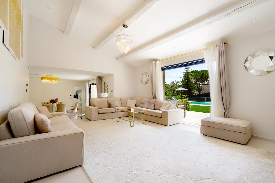 Villa à Mougins, Provence-Alpes-Côte d'Azur, France 2 - 17851634
