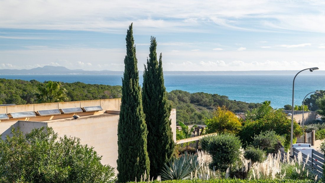 Villa in Sol de Mallorca, Calvia, Balearic Islands 3 - 19140866