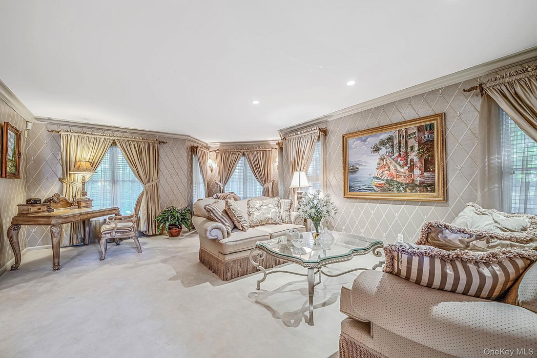 House in West Babylon, New York, United States 5 - 19160402