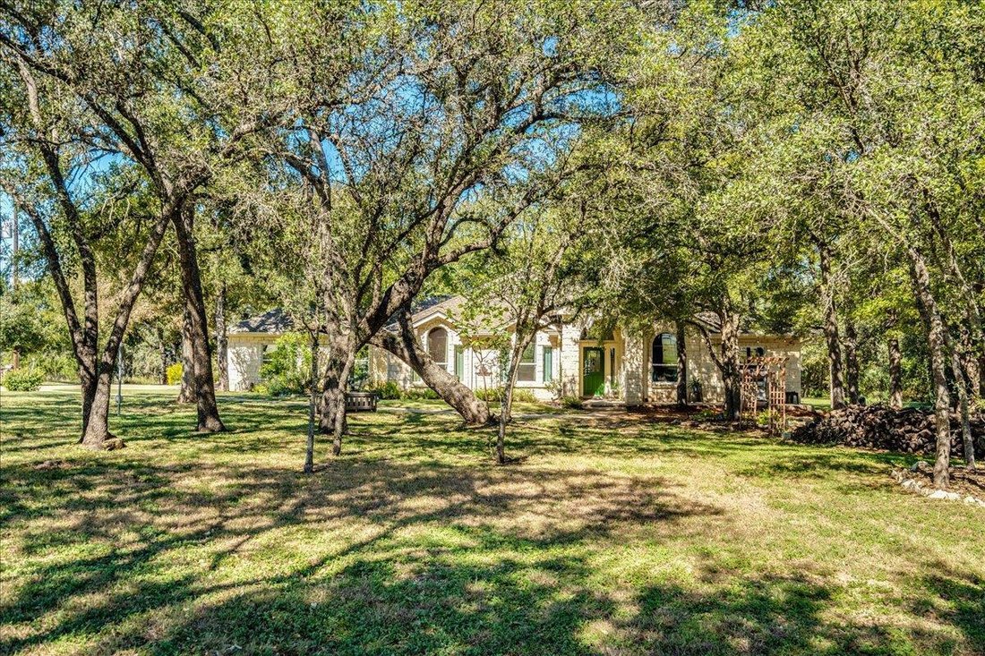 House in Liberty Hill, Texas, United States 3 - 19160425