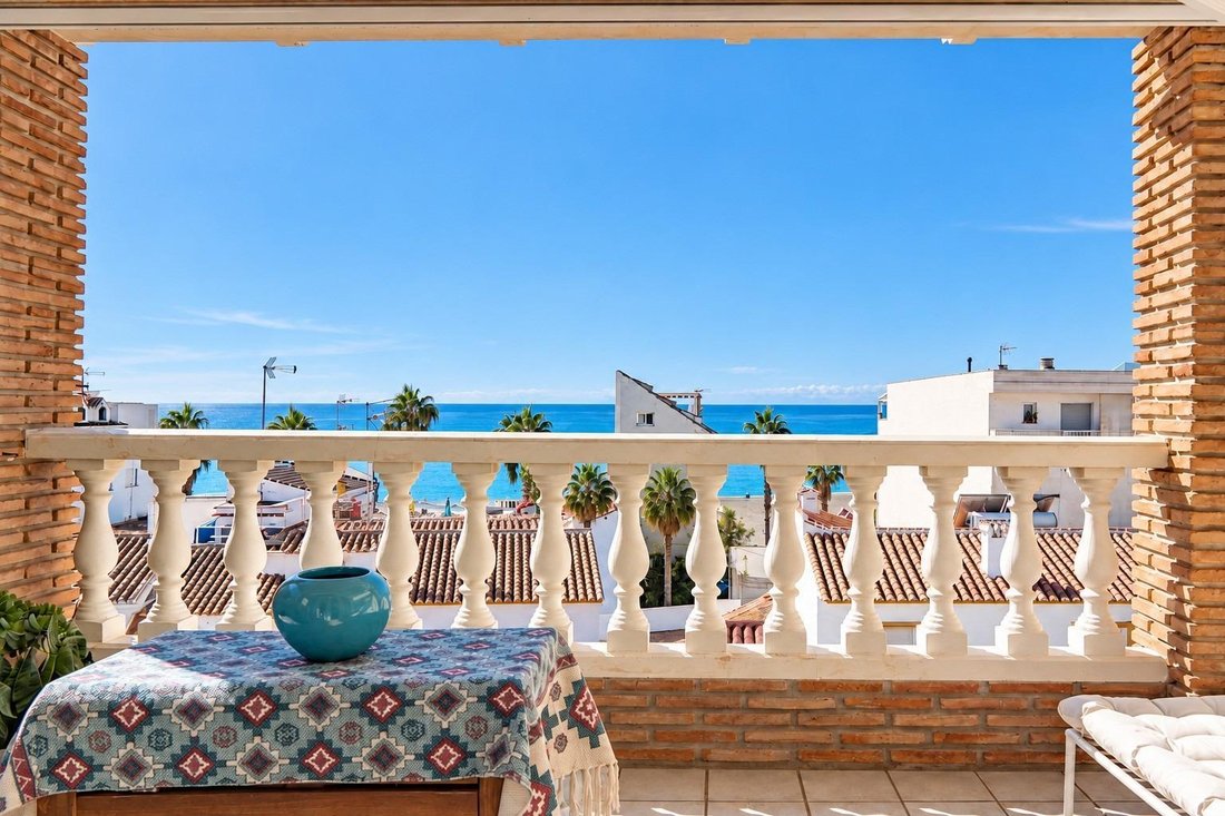Villa a Caleta de Velez, Vélez-Málaga, Andalusia 2 - 18832633