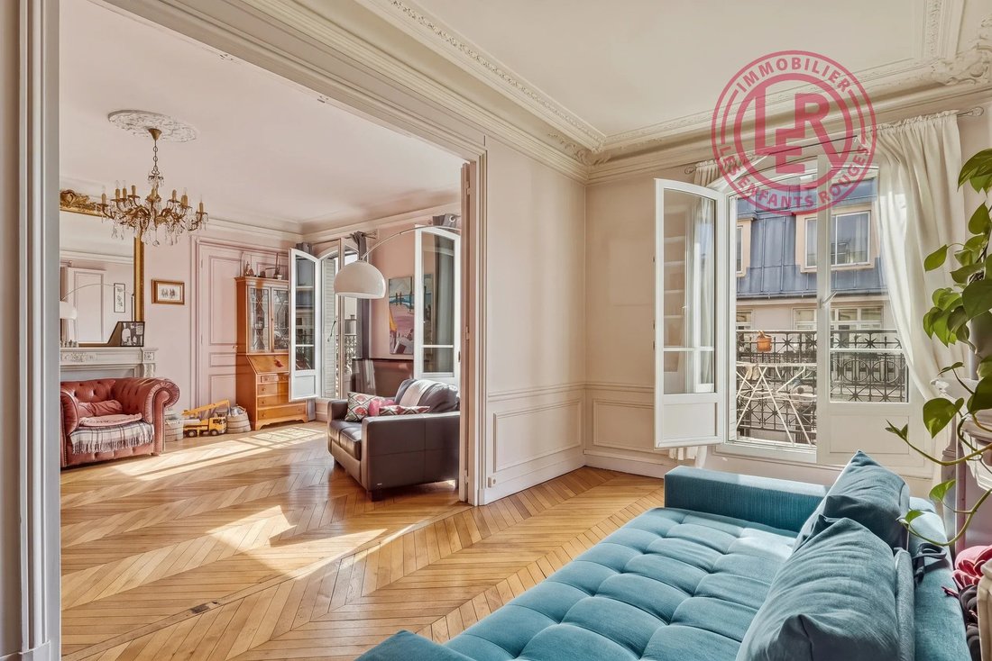 Apartment in Saint Vincent de Paul-Lariboisière, Paris 10e Arrondissement, Paris 1 - 19160476
