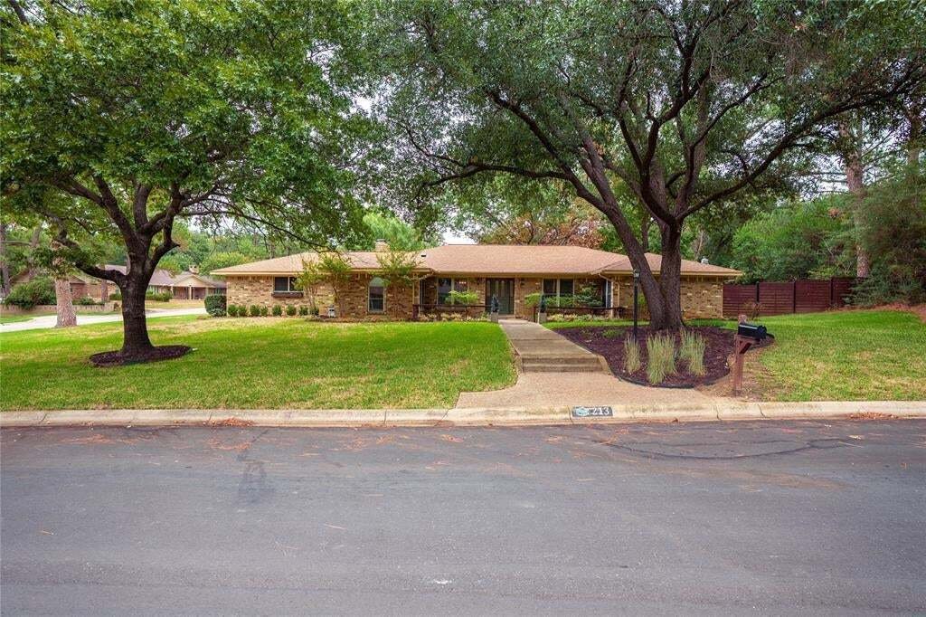 House in Denton, Texas, United States 1 - 19164078