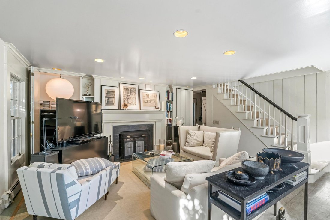 House in Amagansett, New York, United States 2 - 19164679