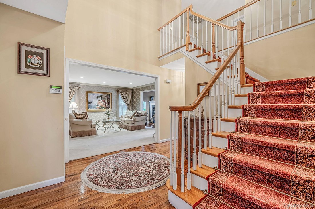 House in West Babylon, New York, United States 3 - 19160402