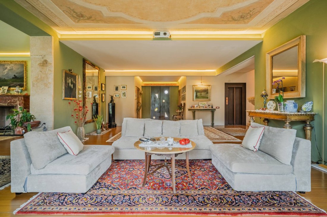 Villa en Tremezzina, Lombardía, Italia 1 - 19165681