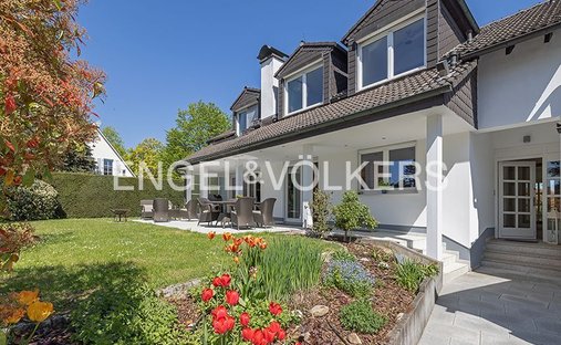 Villa à Bad Homburg vor der Höhe, Hesse, Allemagne 1