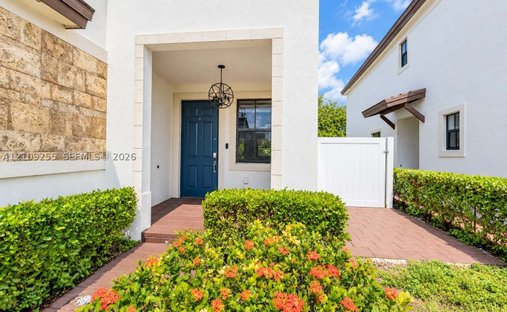 House in Miami Lakes, Florida, United States 1