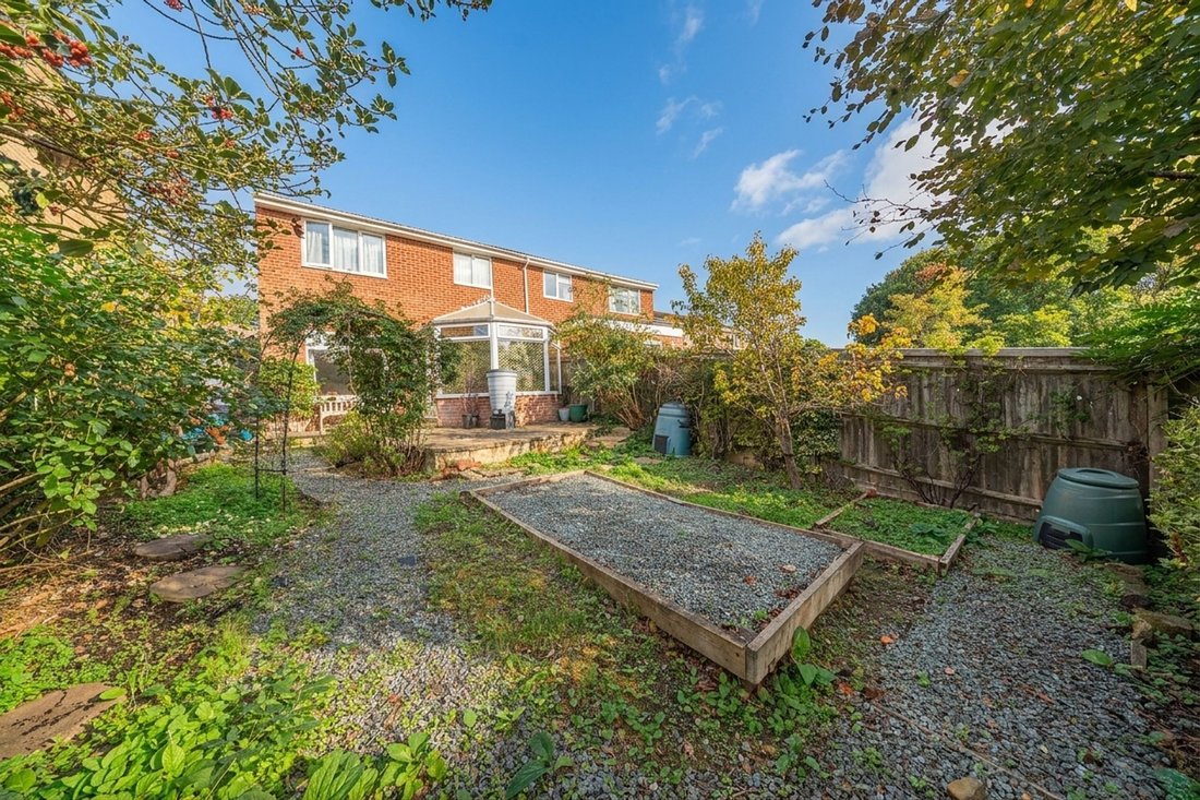 Haus in Haywards Heath, England 2 - 19164472
