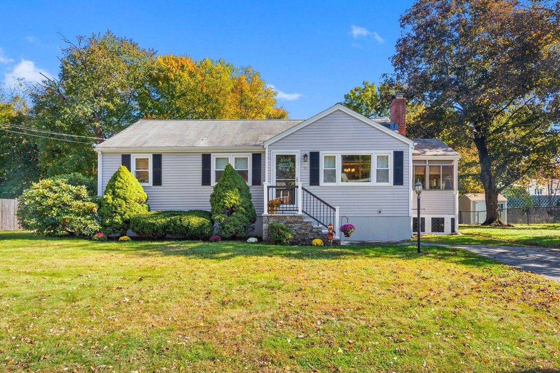 House in Woburn, Massachusetts, United States 3 - 19162076