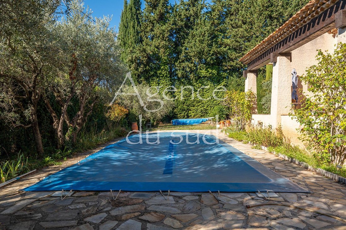House in Saint-Zacharie, Provence-Alpes-Côte d'Azur, France 2 - 19164343