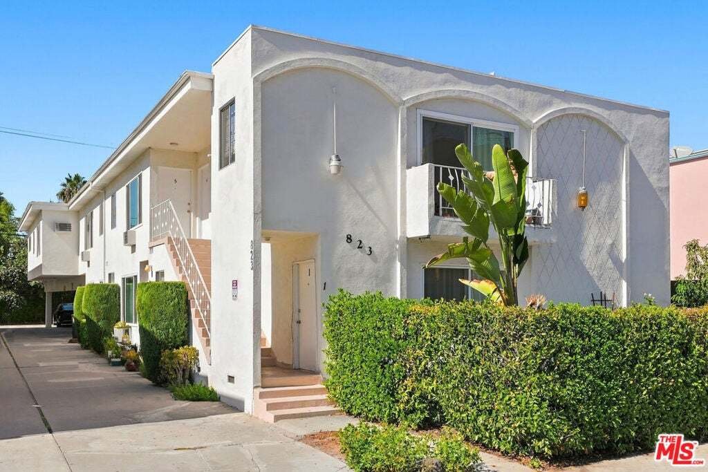 Los Angeles, California, United States 1 - 19162606