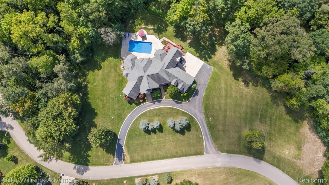 House in Novi, Michigan, United States 2 - 19164724