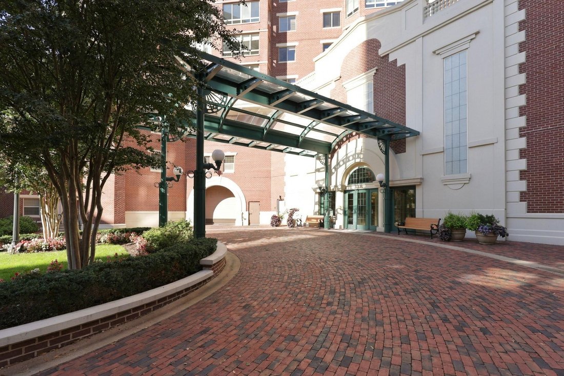 Condo in Alexandria, Virginia, United States 5 - 19166013