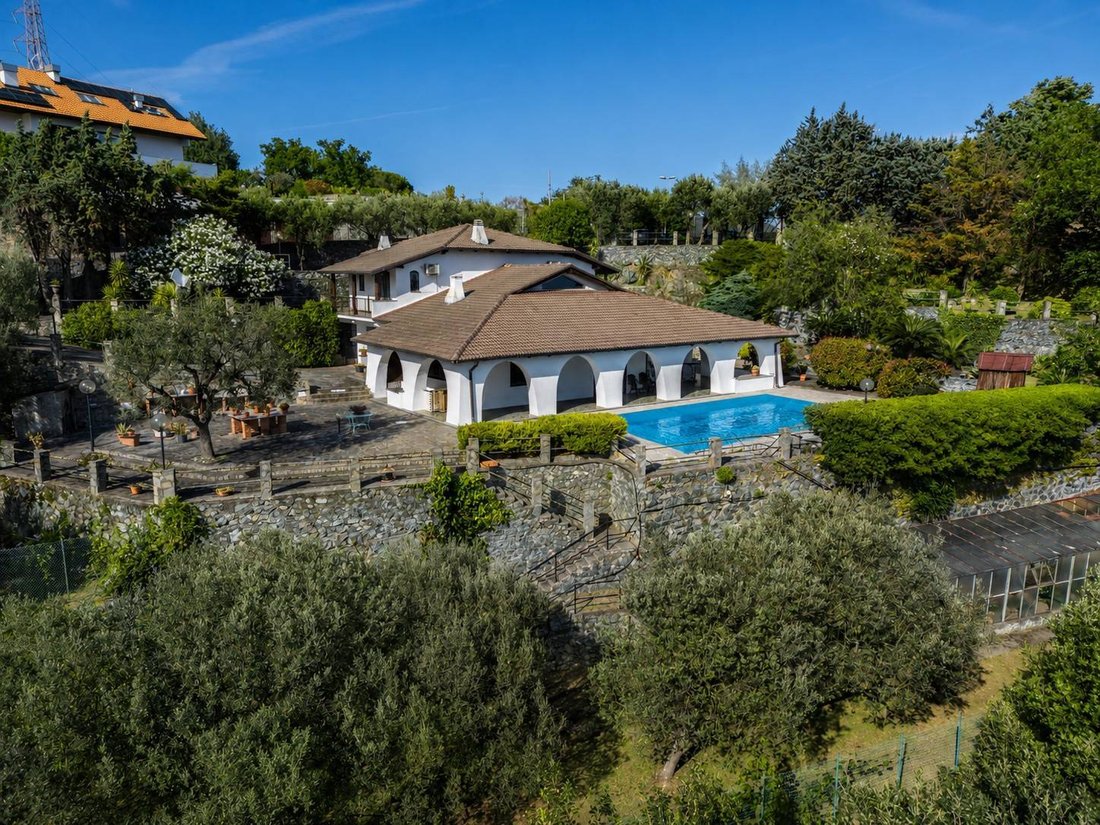 Villa à Varazze, Ligurie, Italie 1 - 19165761