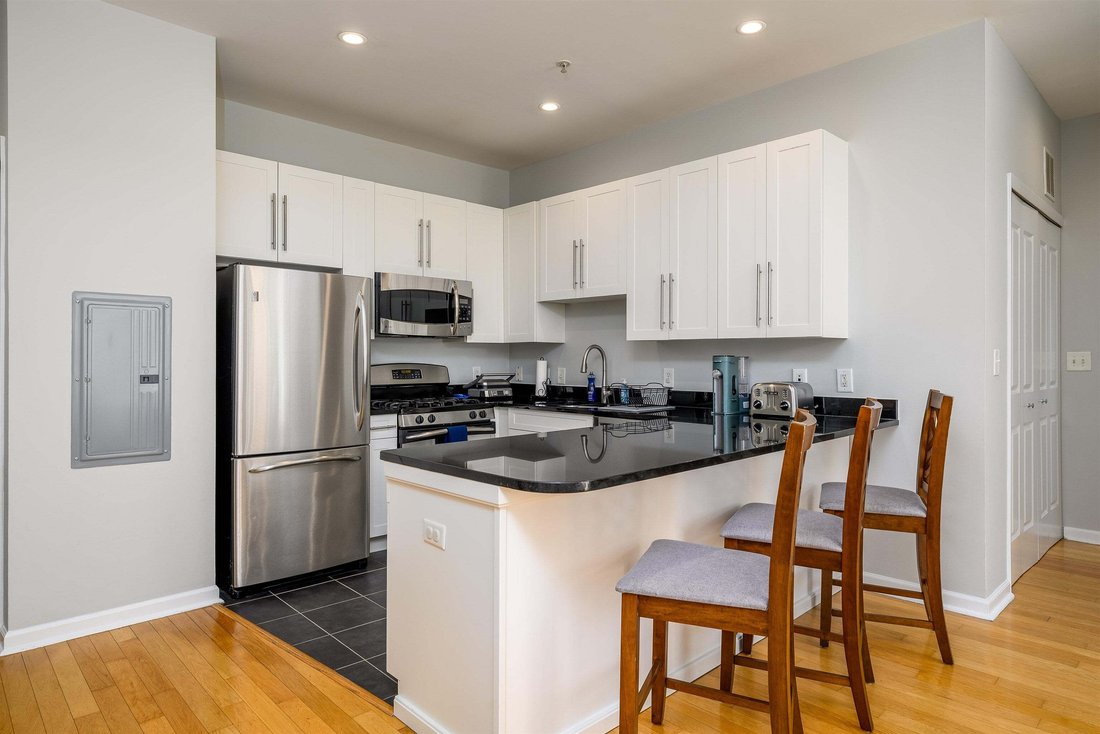 Condo in Hoboken, New Jersey, United States 4 - 19162858