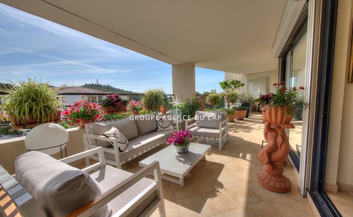 Apartamento en Estérel Plage-Logis de l'Aspé-Péguière, Saint-Raphaël, Francia 1
