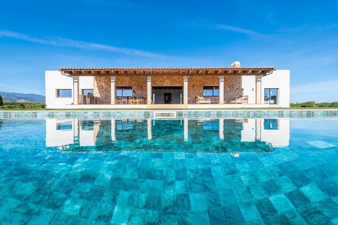 Farm Ranch in Santa Maria del Camí, Balearische Inseln, Spanien 1 - 12652354