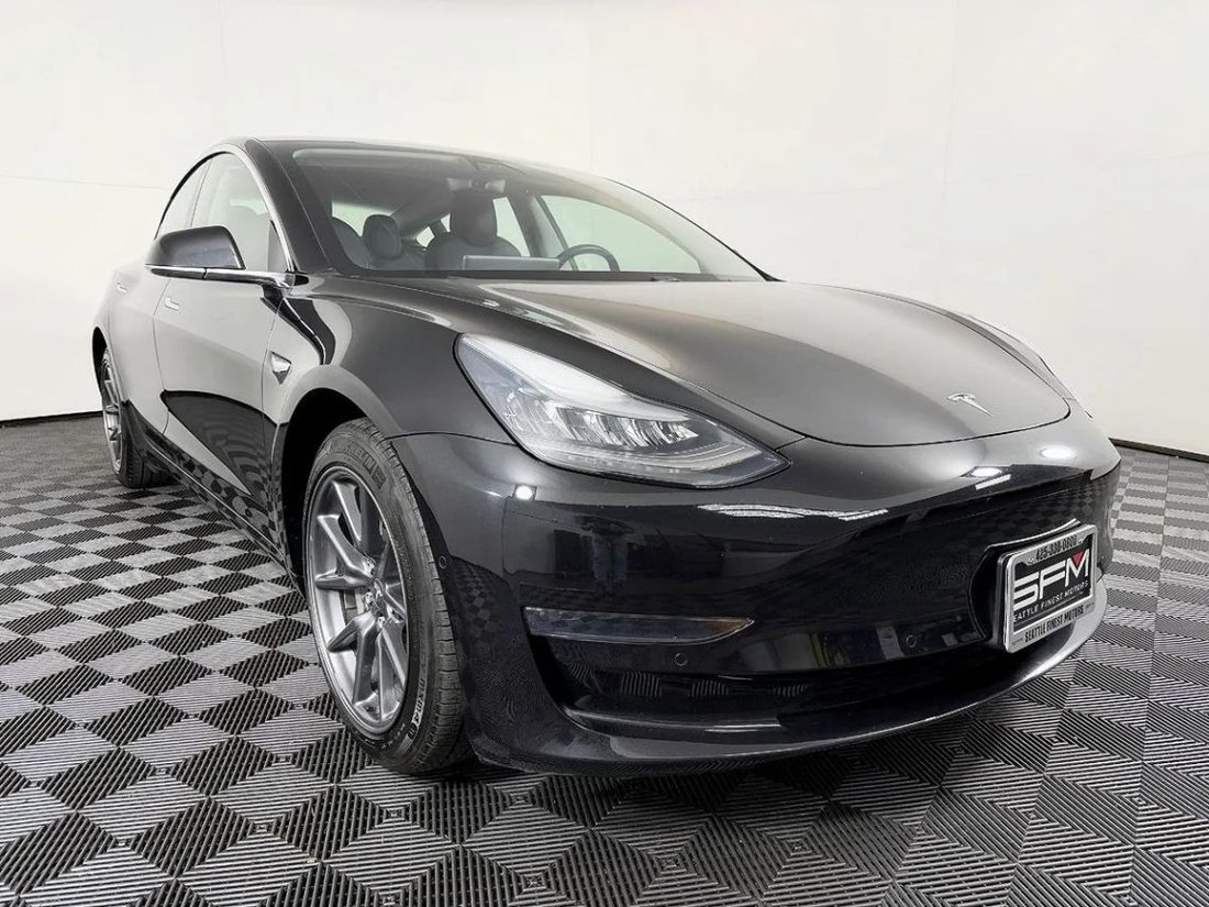 Sedan in Lynnwood, WA, United States 5 - 19164954
