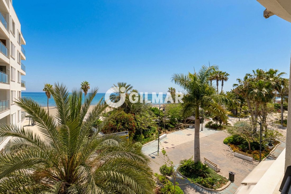 Apartamento en Estepona, Andalucía, España 1 - 17494959