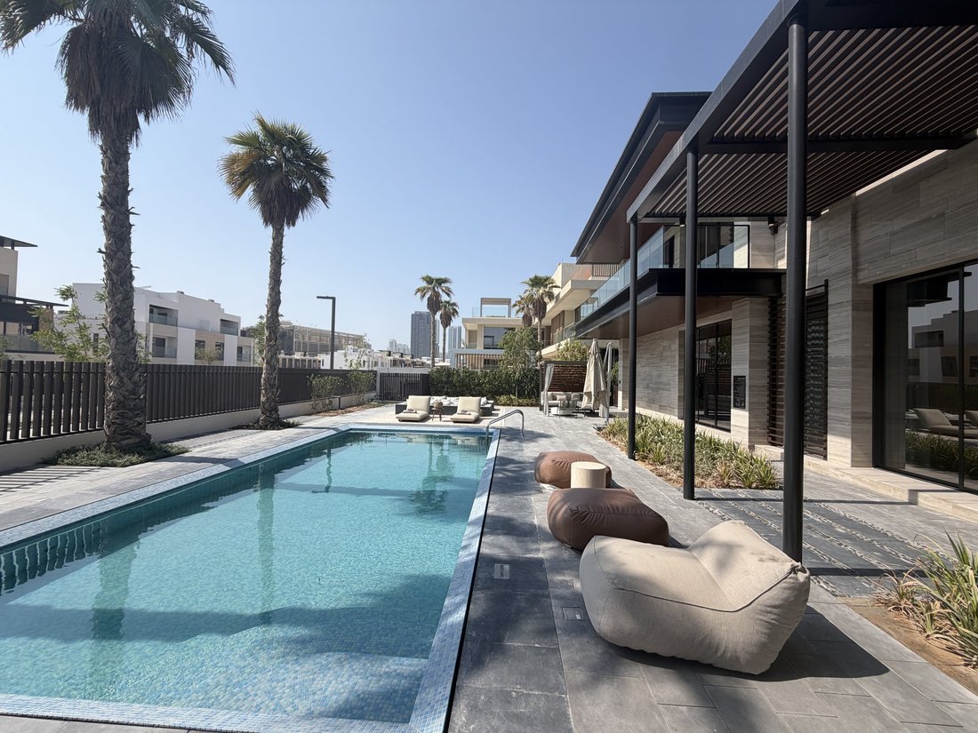 Villa in Al Reem Island / Jazeerat Al Reem, Abu Dhabi, United Arab Emirates 1 - 19161933