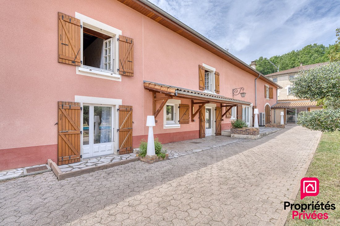 Villa in Oytier-Saint-Oblas, Auvergne-Rhone-Alpen, Frankreich 3 - 17914796