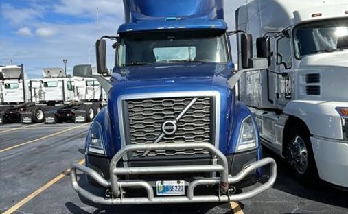 2019 Volvo Commercial VNL VNL 300 Day Cab in Miami, FL, United States 1