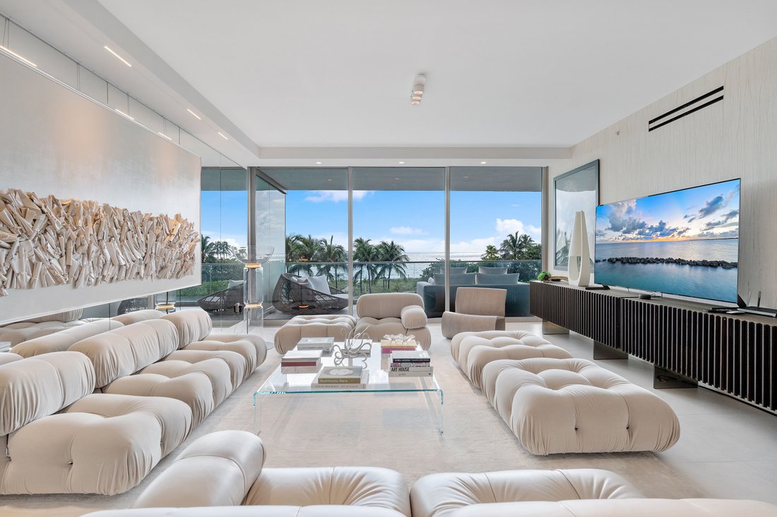 Condo in Bal Harbour, Florida, United States 2 - 19166024