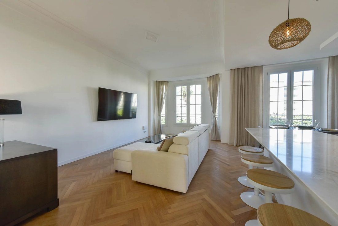 Appartement à Cannes, Provence-Alpes-Côte d'Azur, France 2 - 17851540