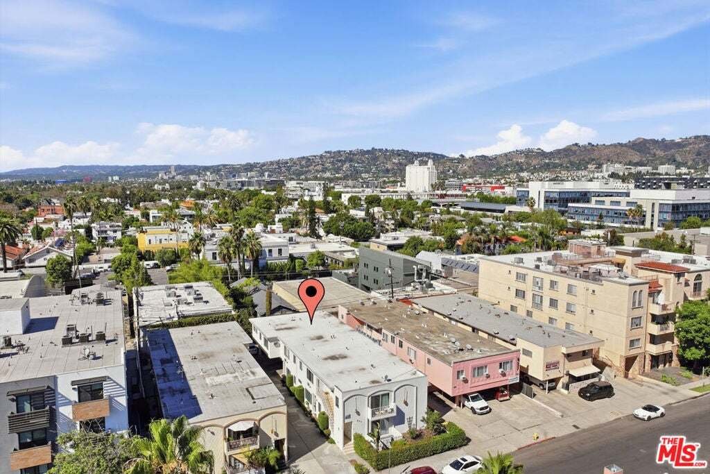 Los Angeles, California, United States 3 - 19162606