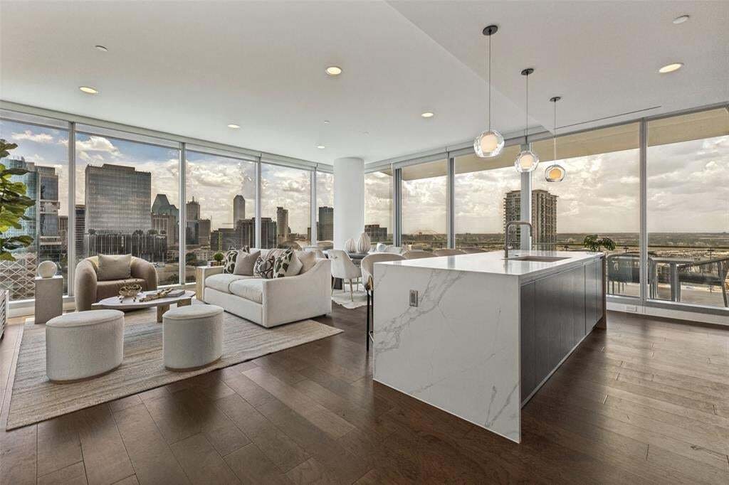 Condo in Dallas, Texas, United States 5 - 19164010