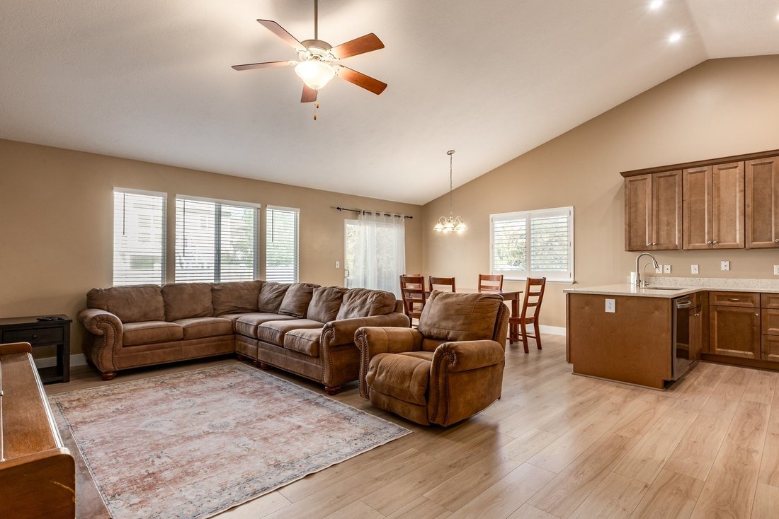 Casa en Eagle Mountain, Utah, Estados Unidos 2 - 19160993