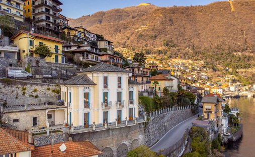 Villa a Argegno, Lombardia, Italia 1