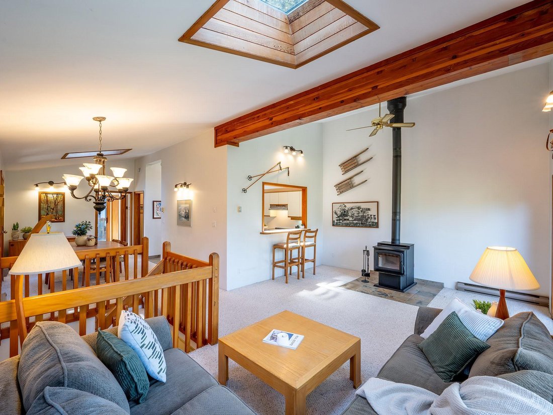 House in Whistler, British Columbia, Canada 1 - 19165697