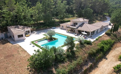 House in Besse-sur-Issole, Provence-Alpes-Côte d'Azur, France 1