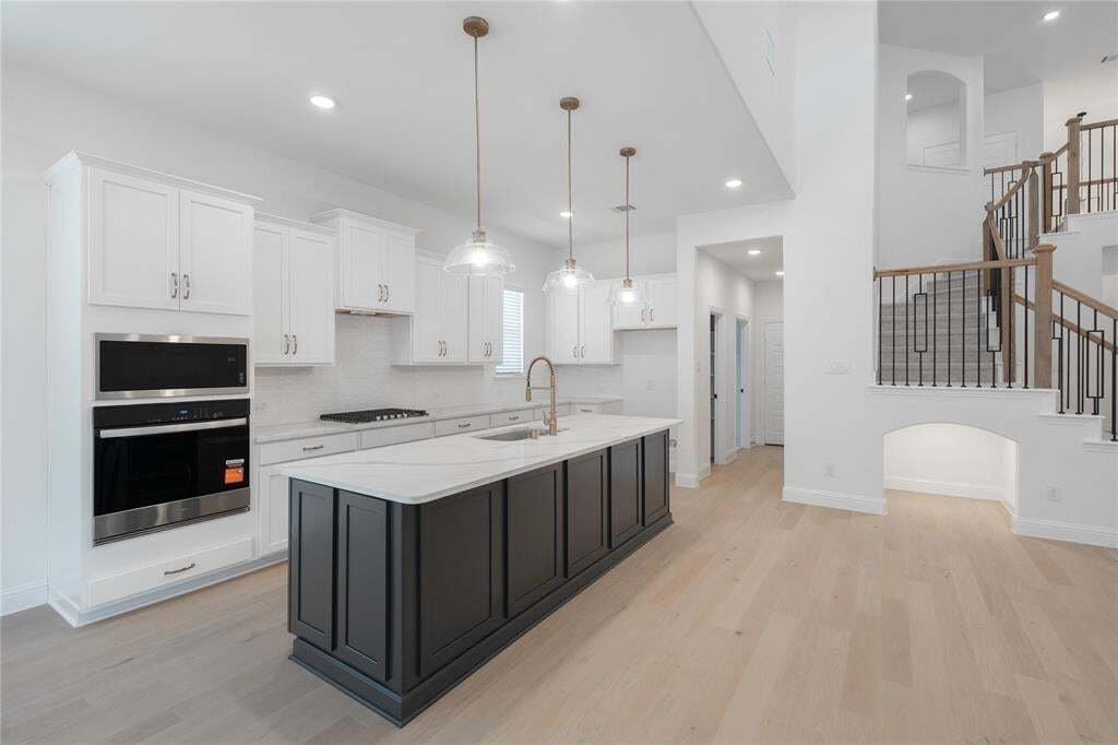 House in Little Elm, Texas, United States 5 - 17759480