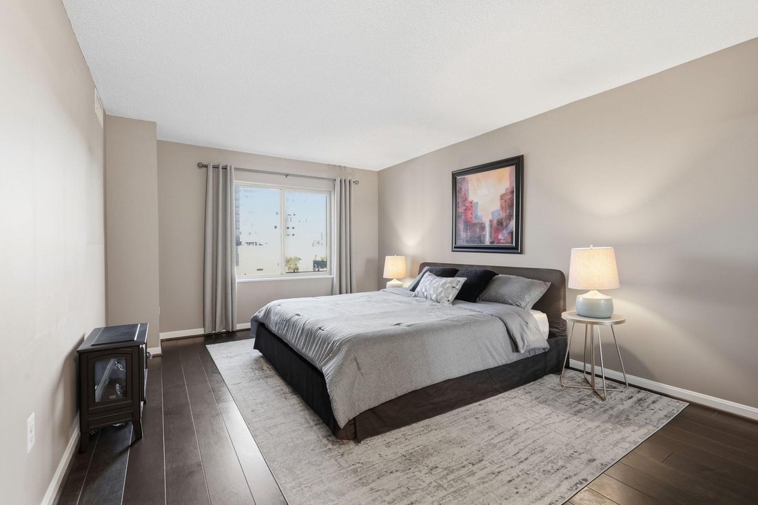 Condo in Alexandria, Virginia, United States 4 - 19166013