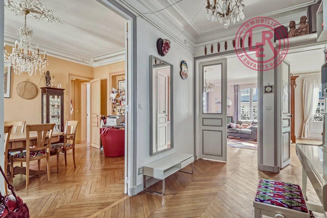 Apartment in Saint Vincent de Paul-Lariboisière, Paris 10e Arrondissement, Paris 2 - 19160476