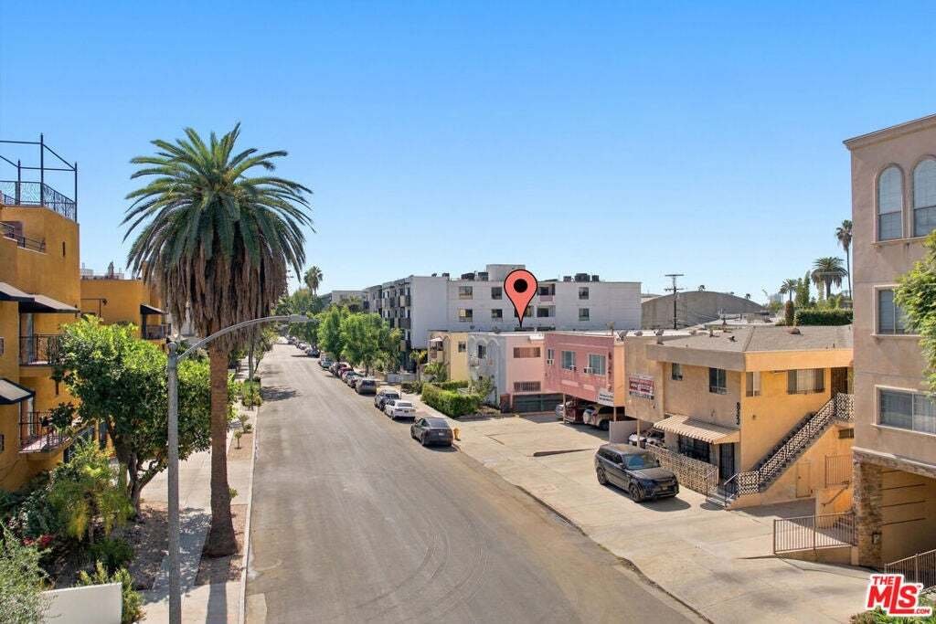 Los Angeles, California, United States 4 - 19162606