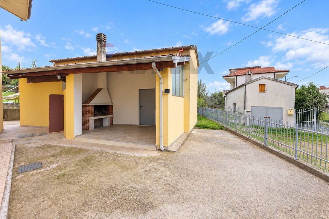Villa à Rende, Calabre, Italie 2 - 19165559